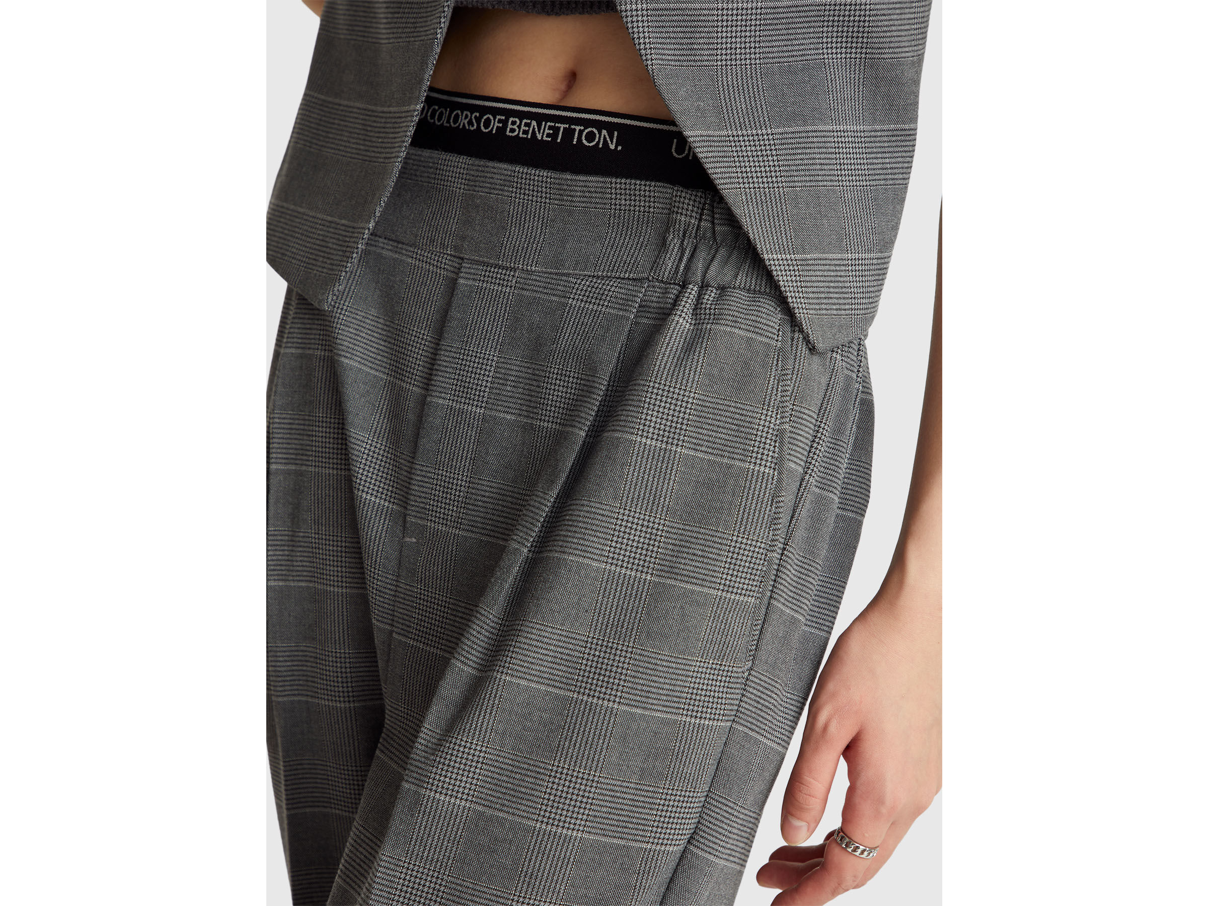 TROUSERS Mulher image number 4